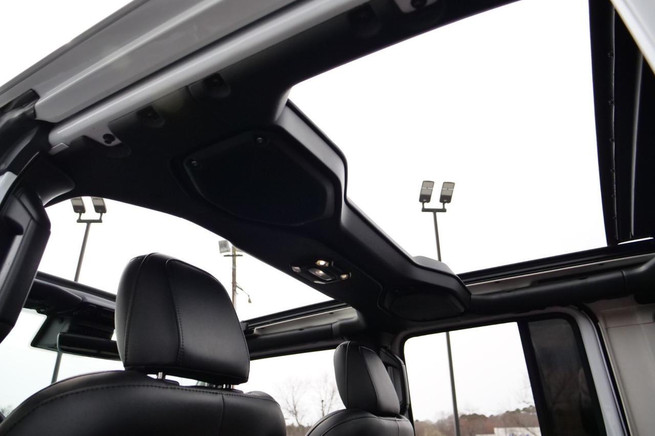 2023 Jeep Wrangler Rubicon 392 20th Anniversary / Sky One Roof / 6.4L V8! Lincolnton NC