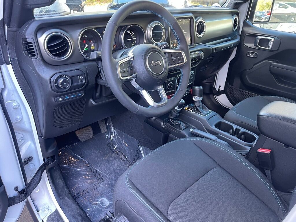 2023 Jeep Wrangler Rubicon 4xe Orange MA