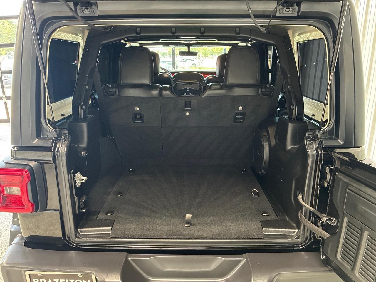 2023 Jeep Wrangler Rubicon, Leather, Cold Weather Group, Highline Wheel Flares, Roof Rack Houston TX