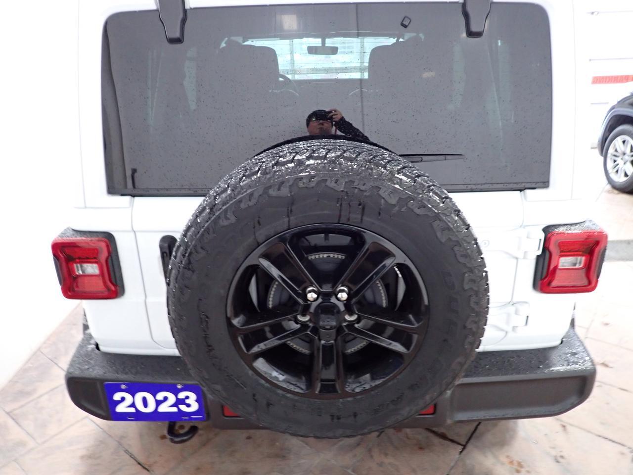 2023 Jeep Wrangler Sahara Altitude 4DR 4X4 LEATHER NAVI Listowel ON