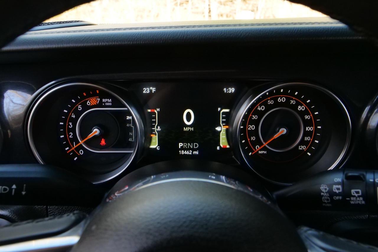 2023 Jeep Wrangler Sahara Altitude 4X4 / Sky One Roof / Cold Weather Group! Lincolnton NC