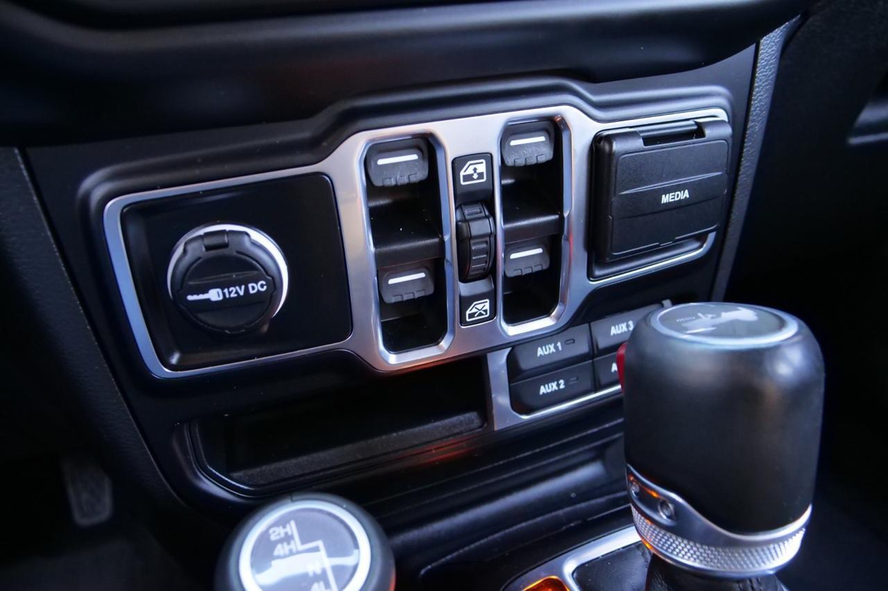 2023 Jeep Wrangler Sahara Altitude 4X4 / Sky One Roof / Cold Weather Group! Lincolnton NC