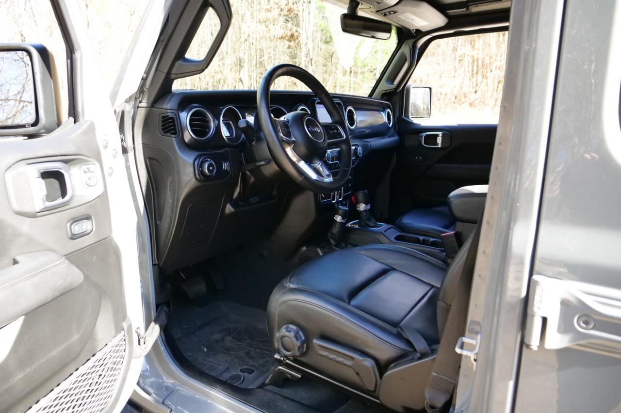 2023 Jeep Wrangler Sahara Altitude 4X4 / Sky One Roof / Cold Weather Group! Lincolnton NC