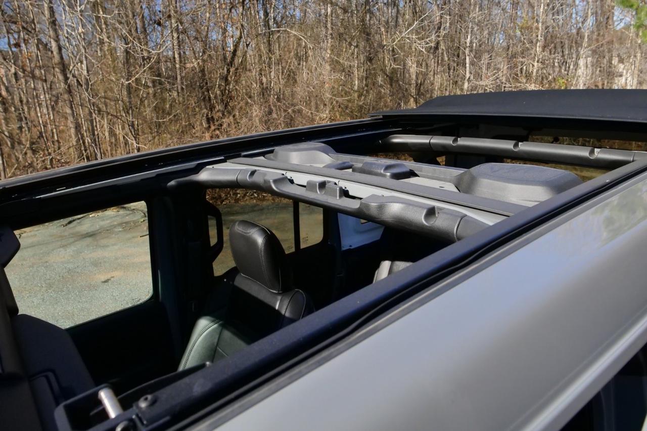 2023 Jeep Wrangler Sahara Altitude 4X4 / Sky One Roof / Cold Weather Group! Lincolnton NC