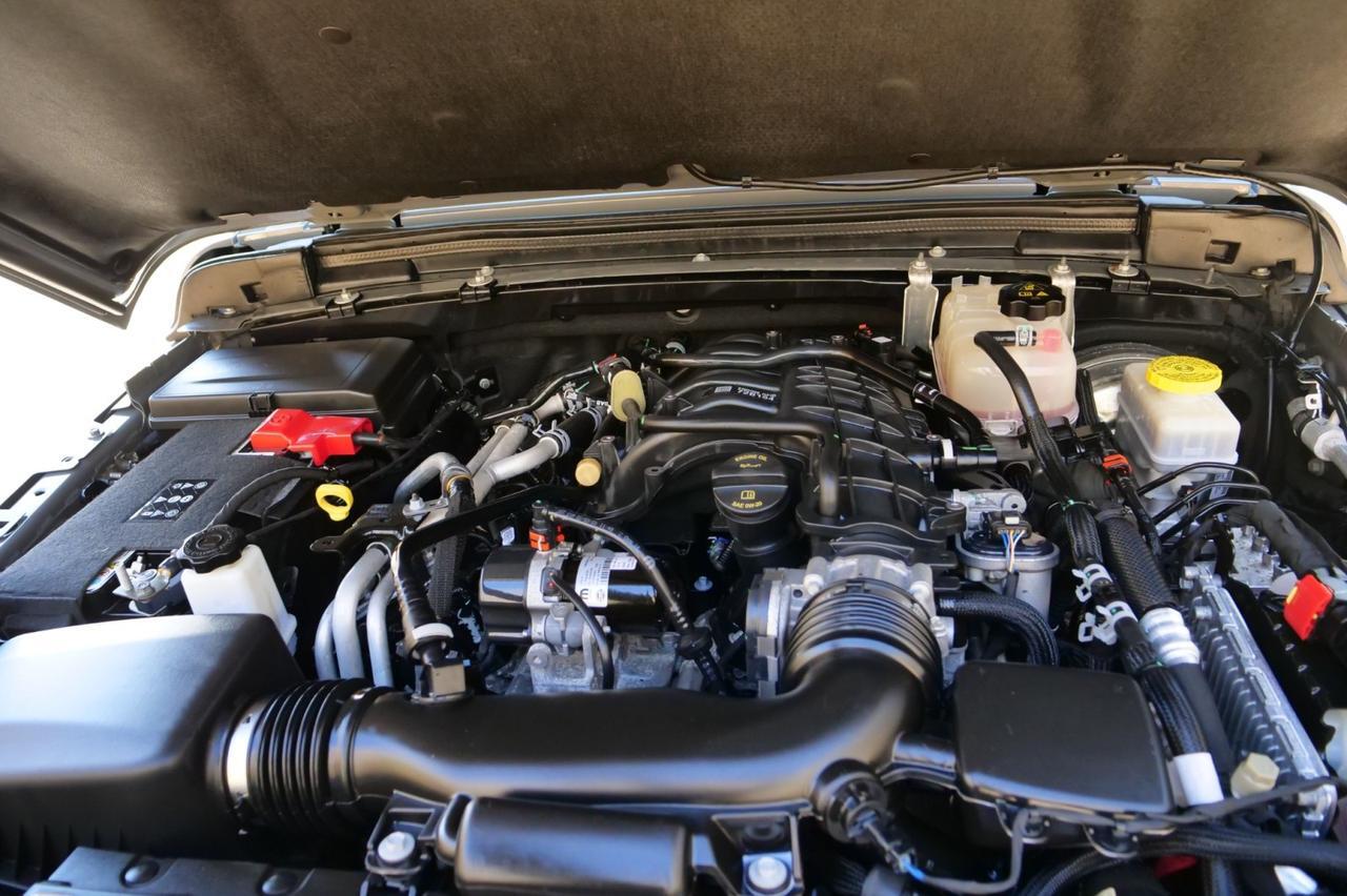 2023 Jeep Wrangler Sahara Altitude 4X4 / Sky One Roof / Cold Weather Group! Lincolnton NC