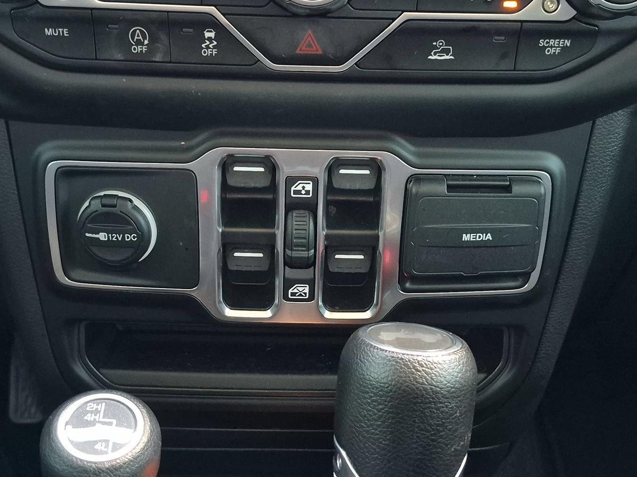 2023 Jeep Wrangler Sport Altitude Castroville TX