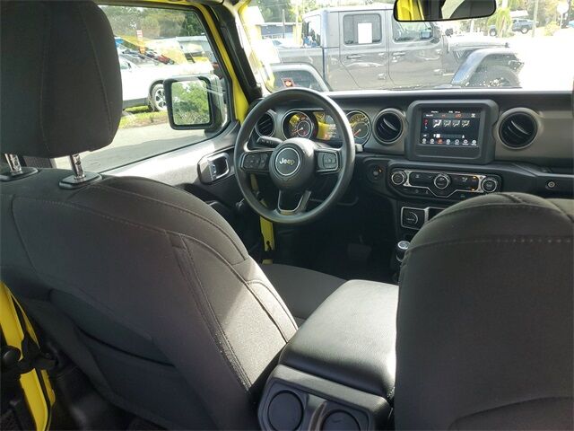 2023 Jeep Wrangler Sport photo 10