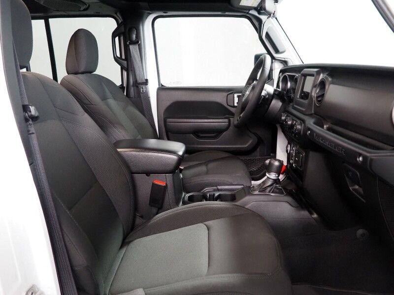 2023 Jeep Wrangler Willys 4WD *8-SPD AUTOMATIC, BACKUP-CAMERA, COLOR TOUCHSCREEN, SUNRIDER SOFT TOP, MULTI-FUNCTION STEERING WHEEL, 17 INCH ALLOYS, LED HEADLIGHTS, BLUETOOTH PHONE & AUDIO Round Rock TX