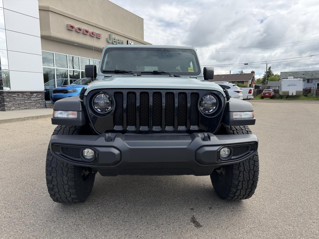 2023 Jeep Wrangler Willys 4x4 | 4 Door | V6 | Low KMs | 3 Piece Hardtop | Backup Camera | Alpine Audio Redwater AB