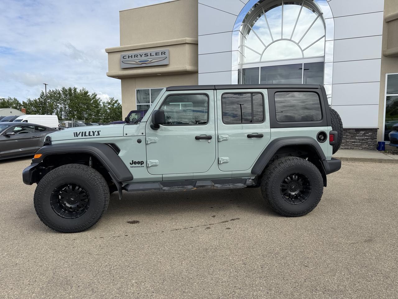 2023 Jeep Wrangler Willys 4x4 | 4 Door | V6 | Low KMs | 3 Piece Hardtop | Backup Camera | Alpine Audio Redwater AB