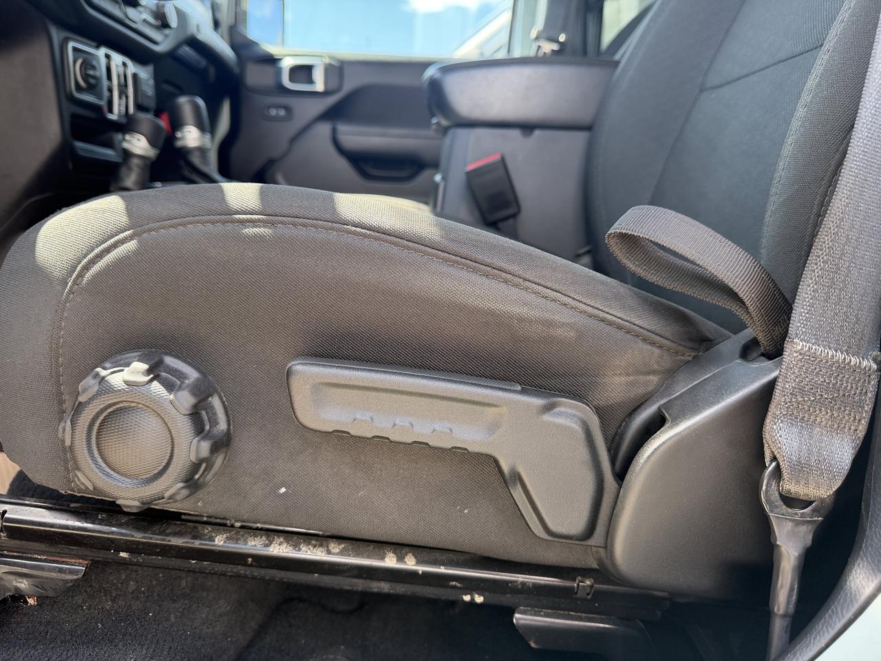 2023 Jeep Wrangler Willys 4x4 | 4 Door | V6 | Low KMs | 3 Piece Hardtop | Backup Camera | Alpine Audio Redwater AB