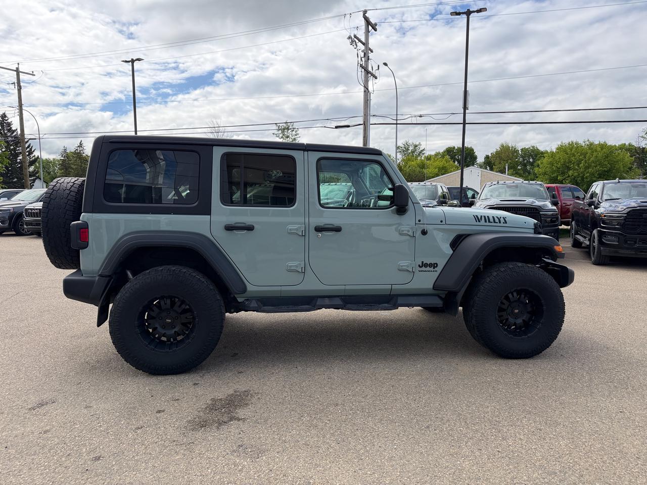 2023 Jeep Wrangler Willys Redwater AB