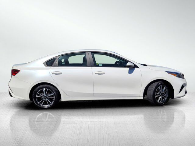 2023 KIA FORTE LXS Roseville CA