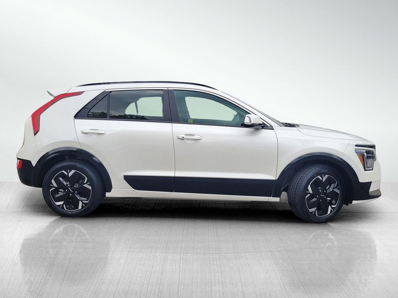 2023 KIA NIRO EV WIND