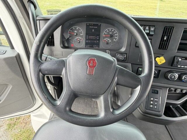 2023 Kenworth T280 28' Dry Box Truck with 2,500 lbs. Lift Gate Homestead FL