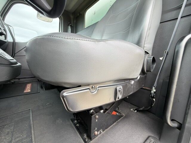 2023 Kenworth T280 28' Dry Box Truck with 2,500 lbs. Lift Gate Homestead FL
