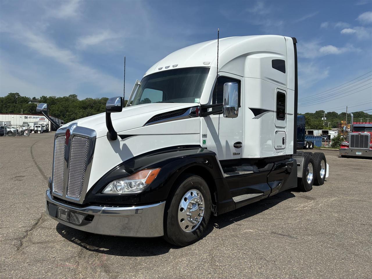 2023 Kenworth T680 Sleeper