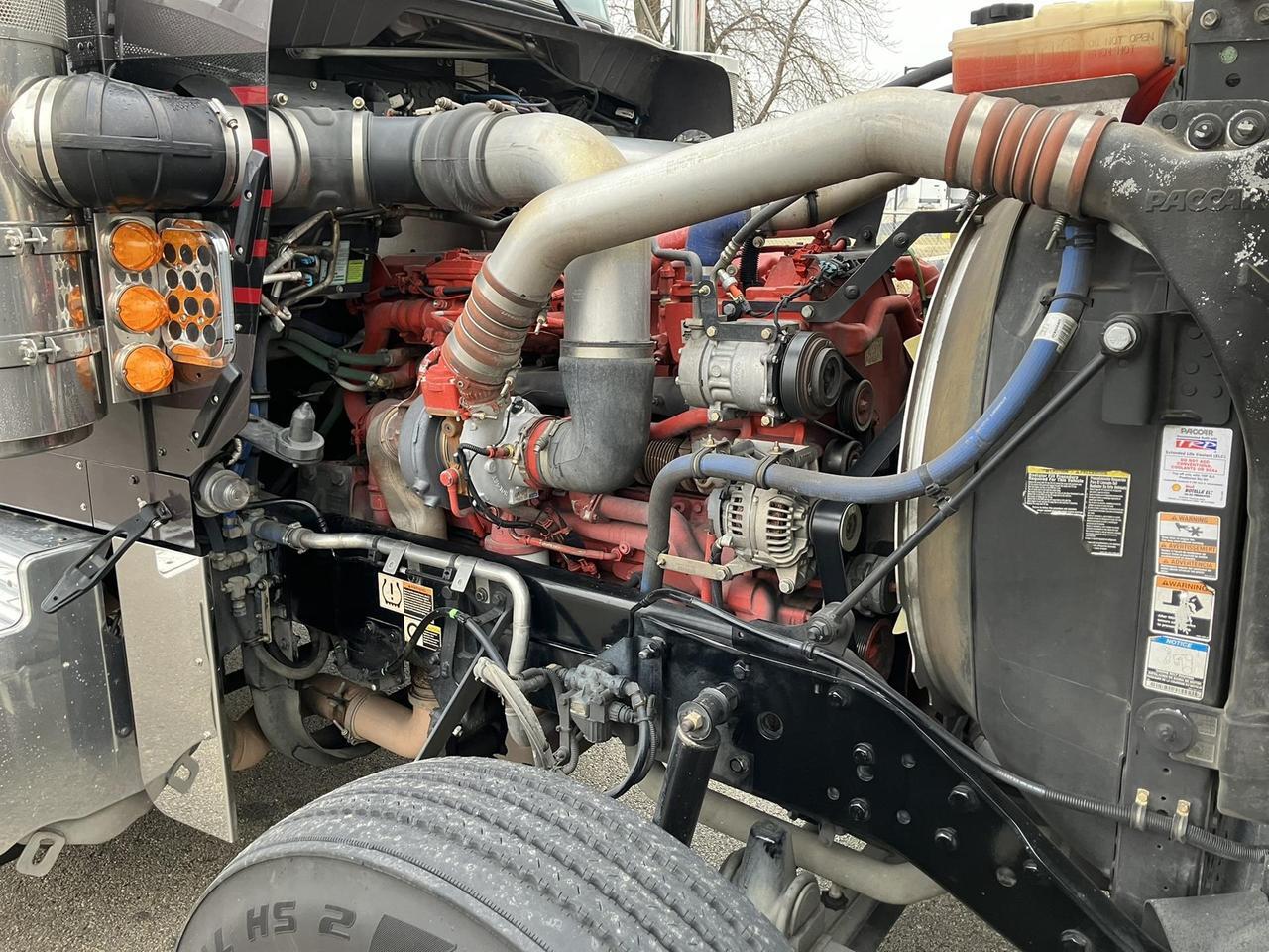 2023 Kenworth W900 86" Mid Roof Rochester MN
