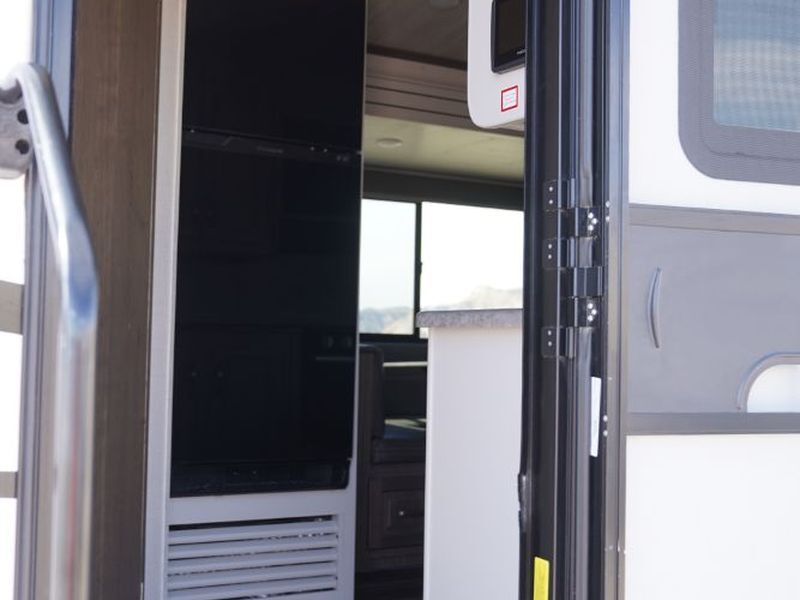 2023 Keystone Cougar M-22RBS Price UT