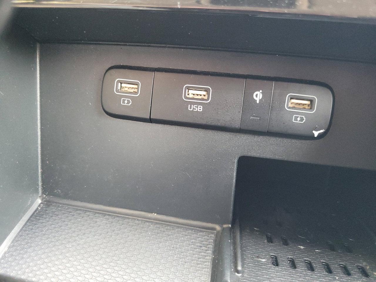 2023 Kia CARNIVAL EX Roseville CA