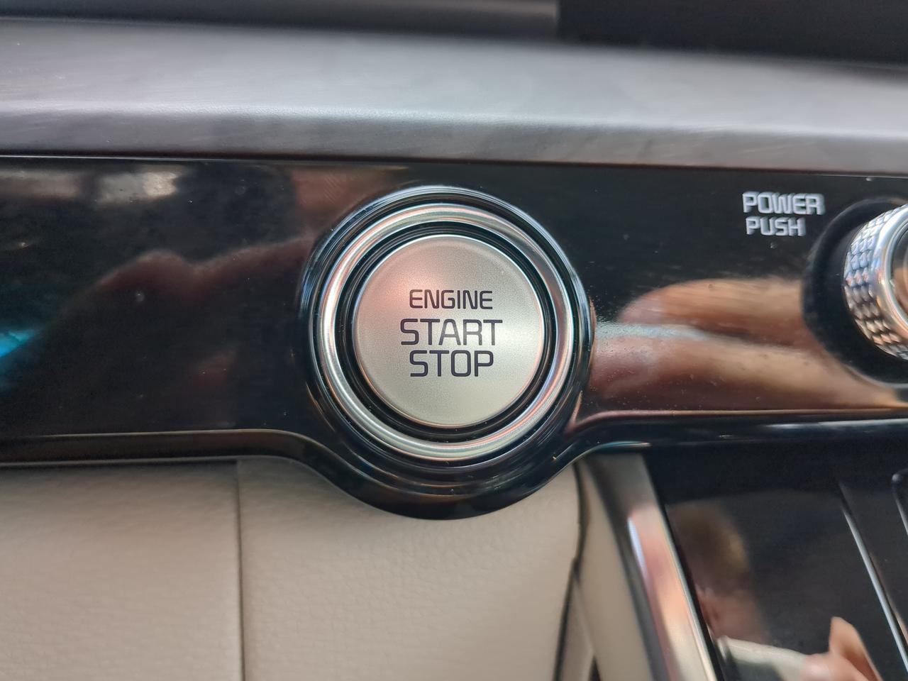 2023 Kia Carnival EX Winder GA