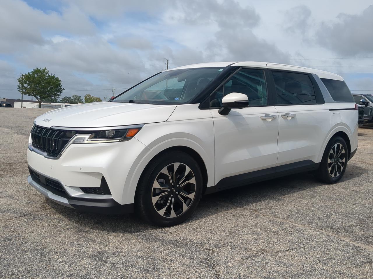 2023 Kia Carnival EX Winder GA