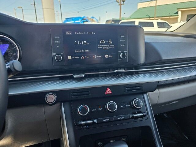 2023 Kia Carnival LX photo 34