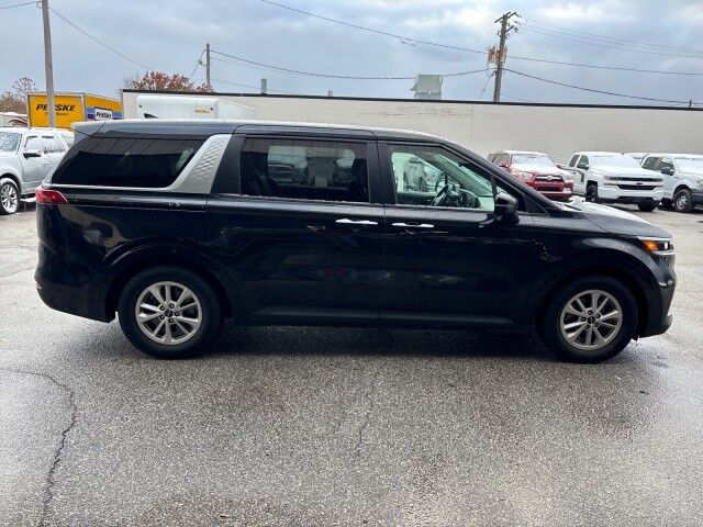 2023 Kia Carnival LX Cleveland OH