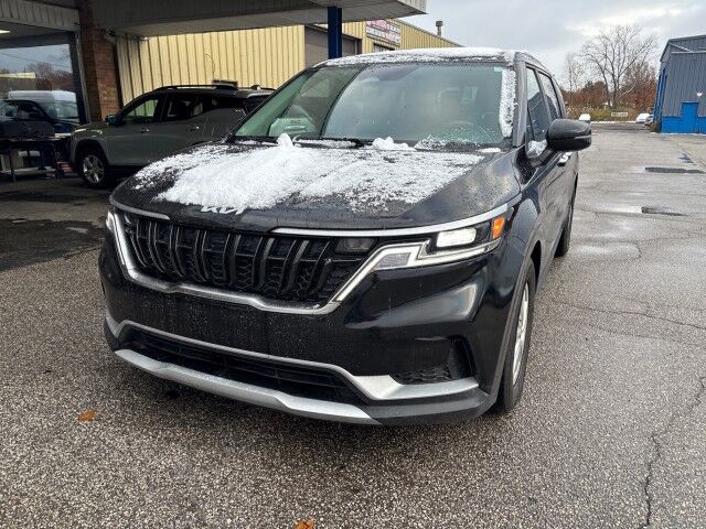 2023 Kia Carnival LX