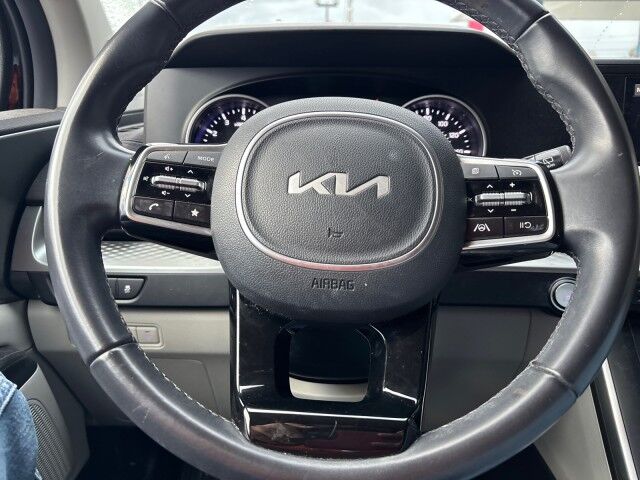 2023 Kia Carnival LX Cleveland OH