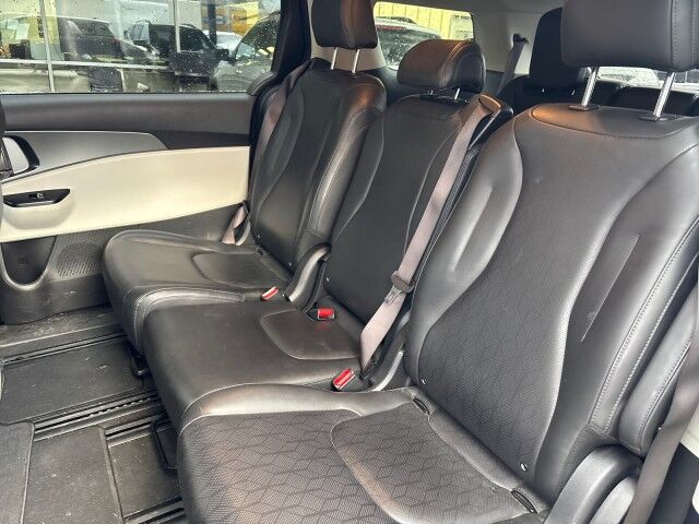 2023 Kia Carnival LX Cleveland OH