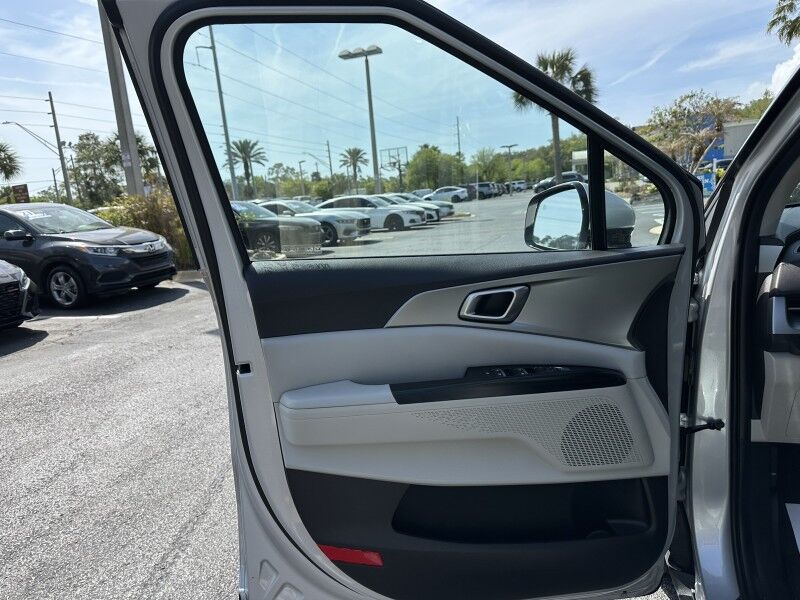 2023 Kia Carnival LX Jacksonville FL