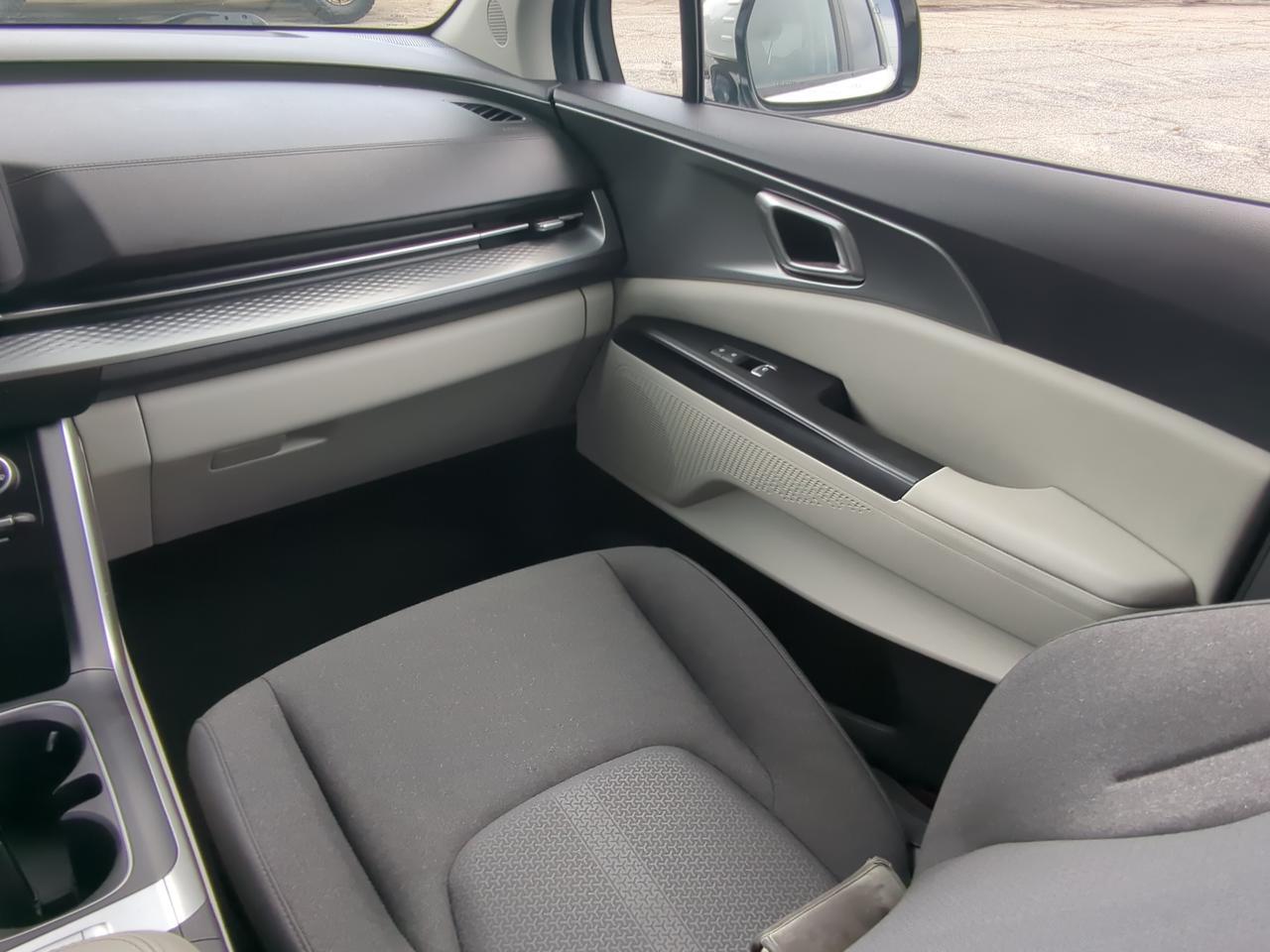 2023 Kia Carnival LX Appleton WI