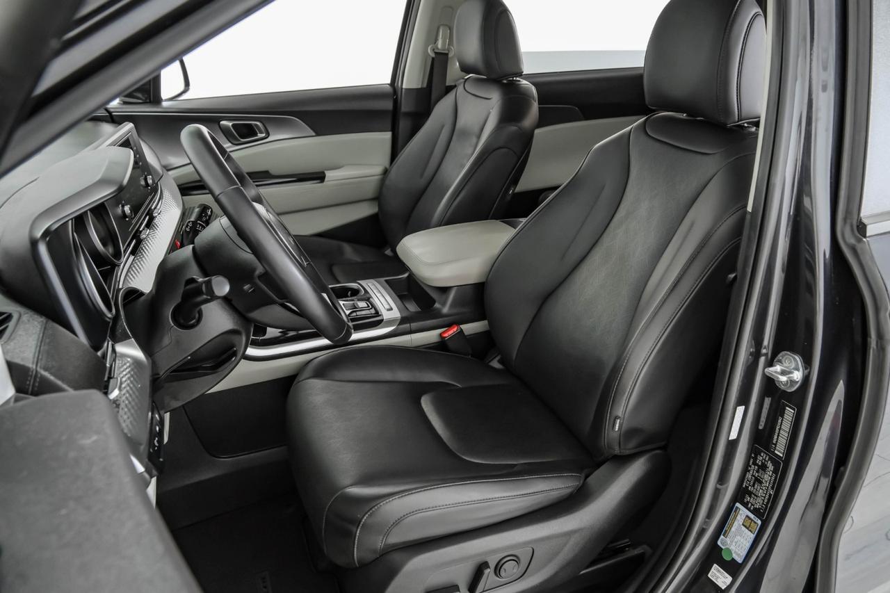 2023 Kia Carnival LX SEAT PKG BLIND SPOT ASSIST LEATHERETTE HEATED SEATS REAR CAME Carrollton TX