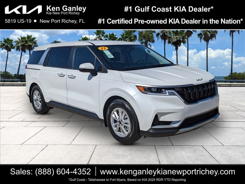 2023 Kia Carnival LX