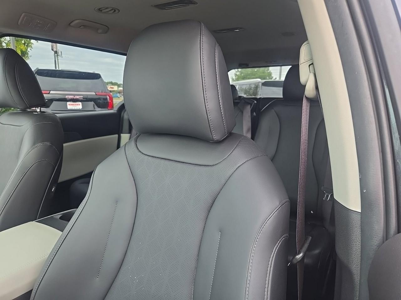 2023 Kia Carnival LX Seat Package Fredericksburg VA