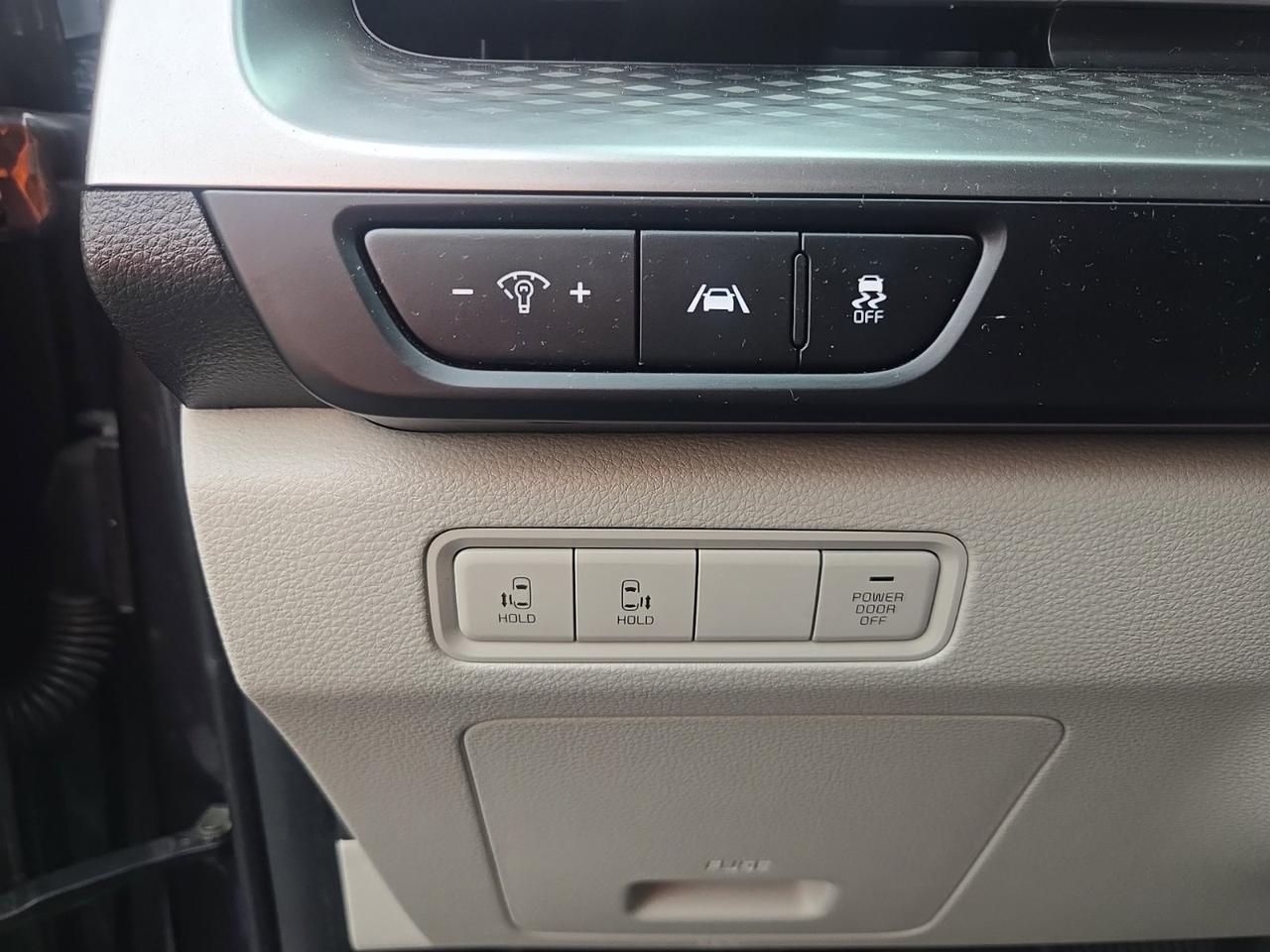 2023 Kia Carnival LX Seat Package Fredericksburg VA