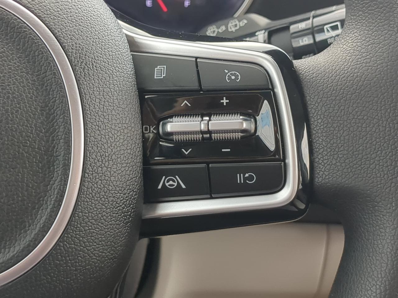 2023 Kia Carnival LX Winder GA