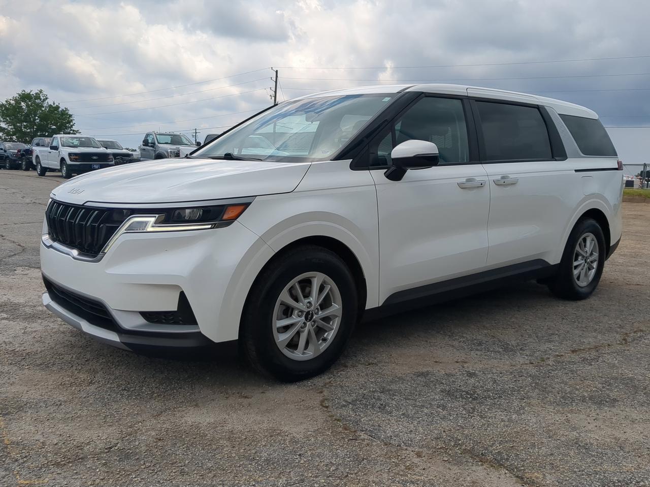 2023 Kia Carnival LX Winder GA