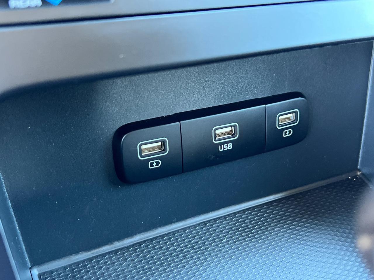 2023 Kia Carnival LX Hagerstown MD