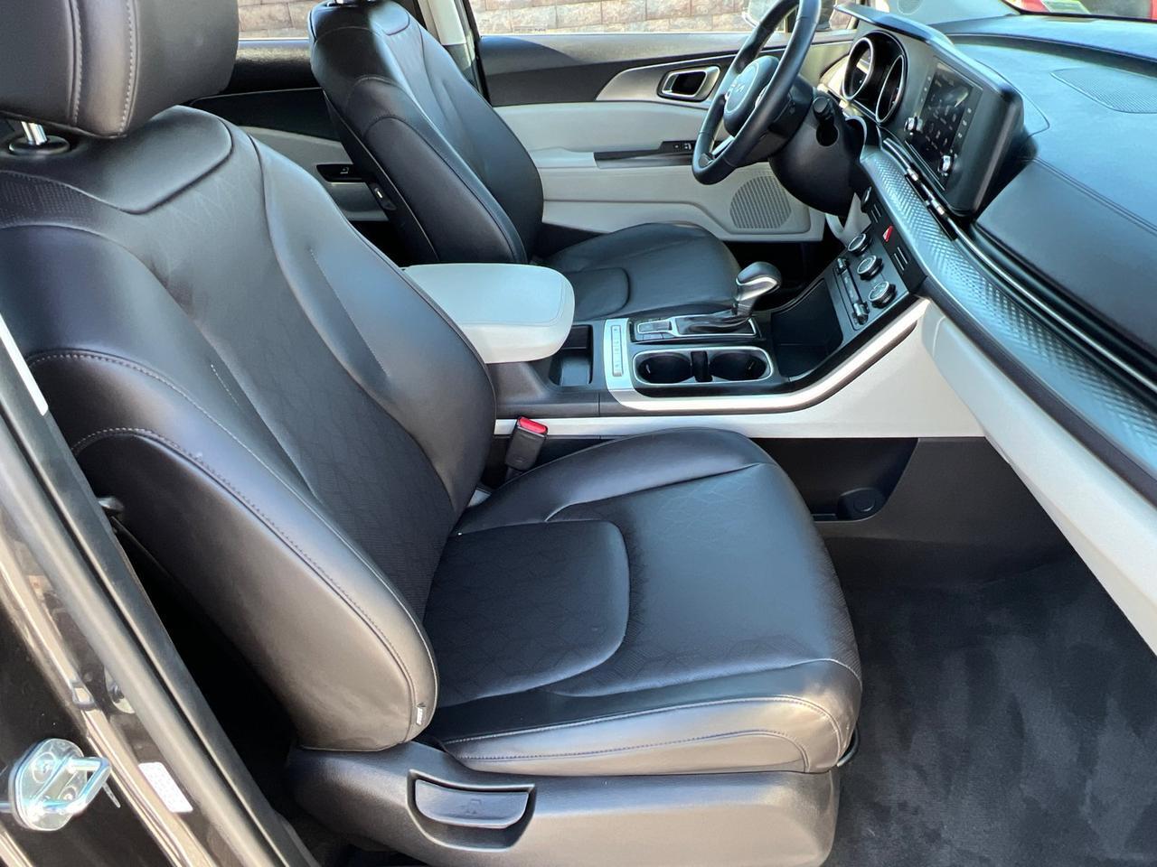 2023 Kia Carnival LX Hagerstown MD