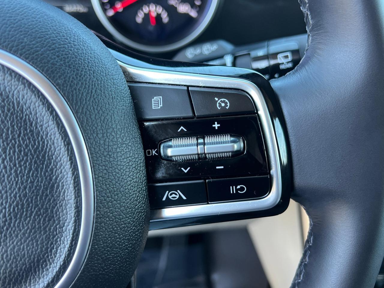 2023 Kia Carnival LX Hagerstown MD