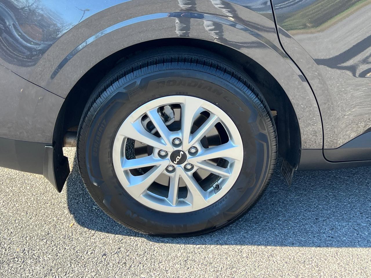 2023 Kia Carnival LX Hagerstown MD