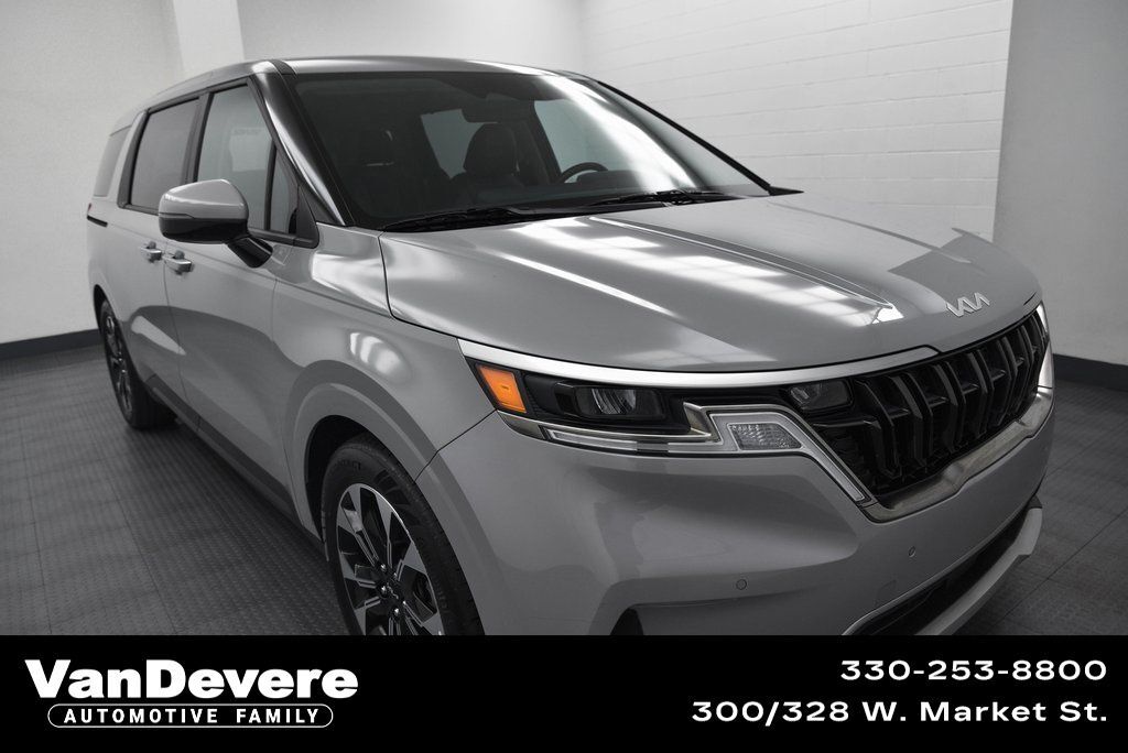 Used 2023 Kia Carnival MPV EX FWD