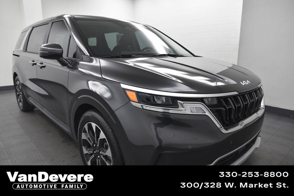 Used 2023 Kia Carnival MPV EX FWD