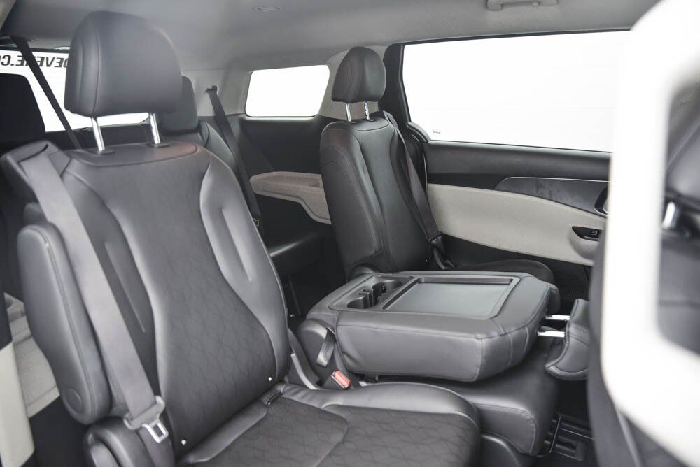 2023 Kia Carnival MPV LX Akron OH