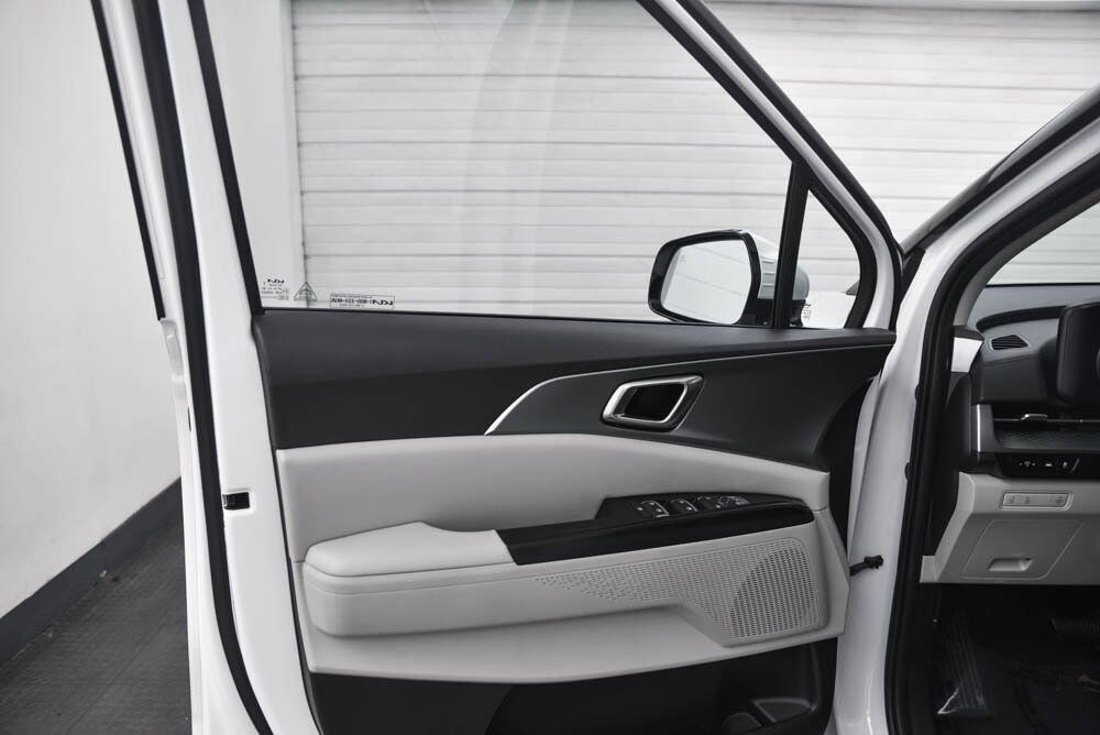 2023 Kia Carnival MPV LX Akron OH