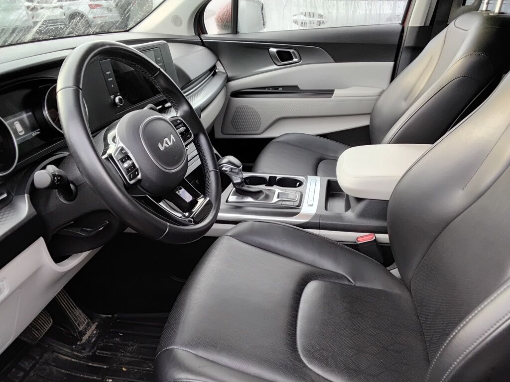 2023 Kia Carnival MPV LX Akron OH