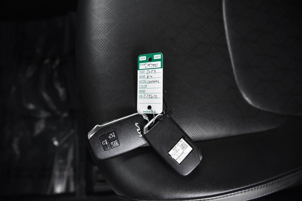 2023 Kia Carnival MPV LX Akron OH