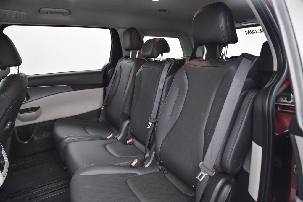 2023 Kia Carnival MPV LX Akron OH